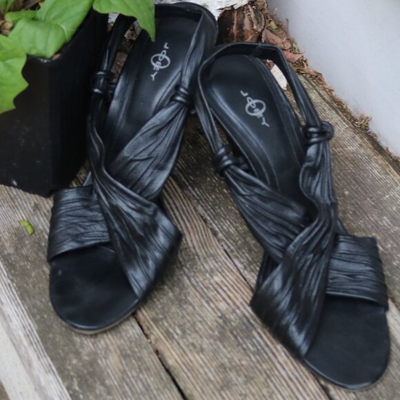 Joey O Black Leather Pleated Criss Cross Sling Back 4" Heels Sz 8.5 - Picture 2 of 7